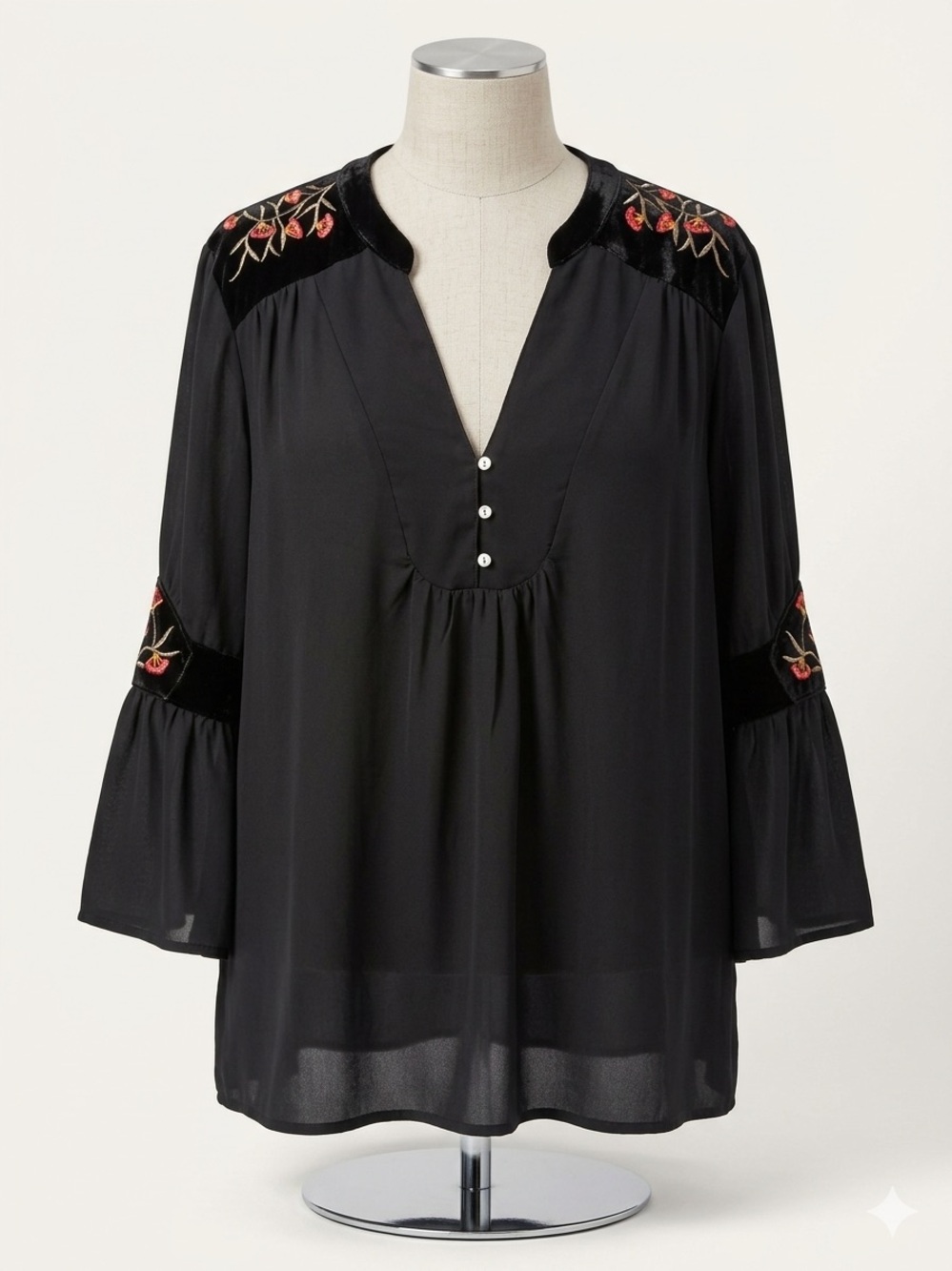 Black Embroidered Floral Boho Tunic Blouse V-Neck Bell Sleeve Cottagecore 2X